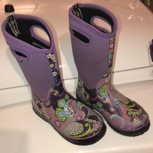 Bogs Kids size 4 $40